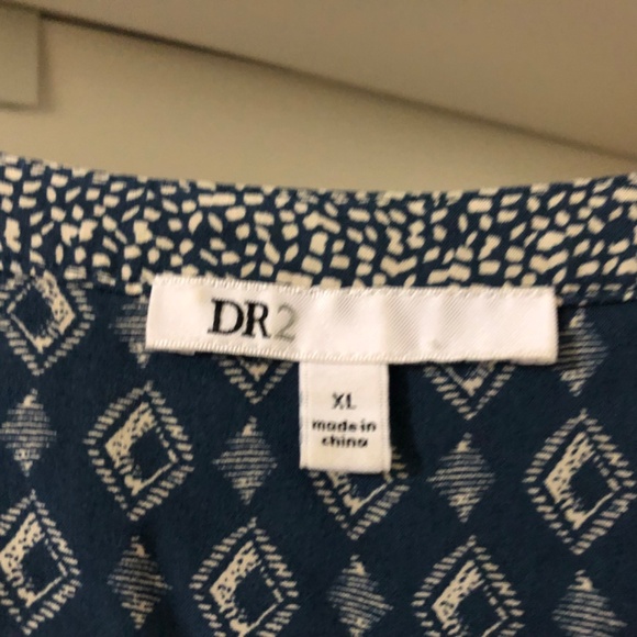 Blue mosaic print Cap sleeve top with tassels size XL - Picture 3 of 4